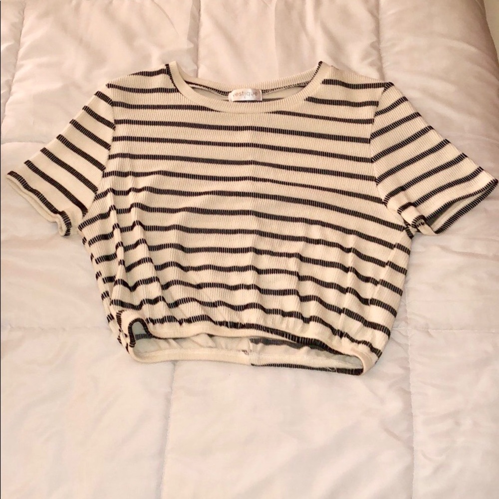 Vestique cream striped crop-top (S) (4)